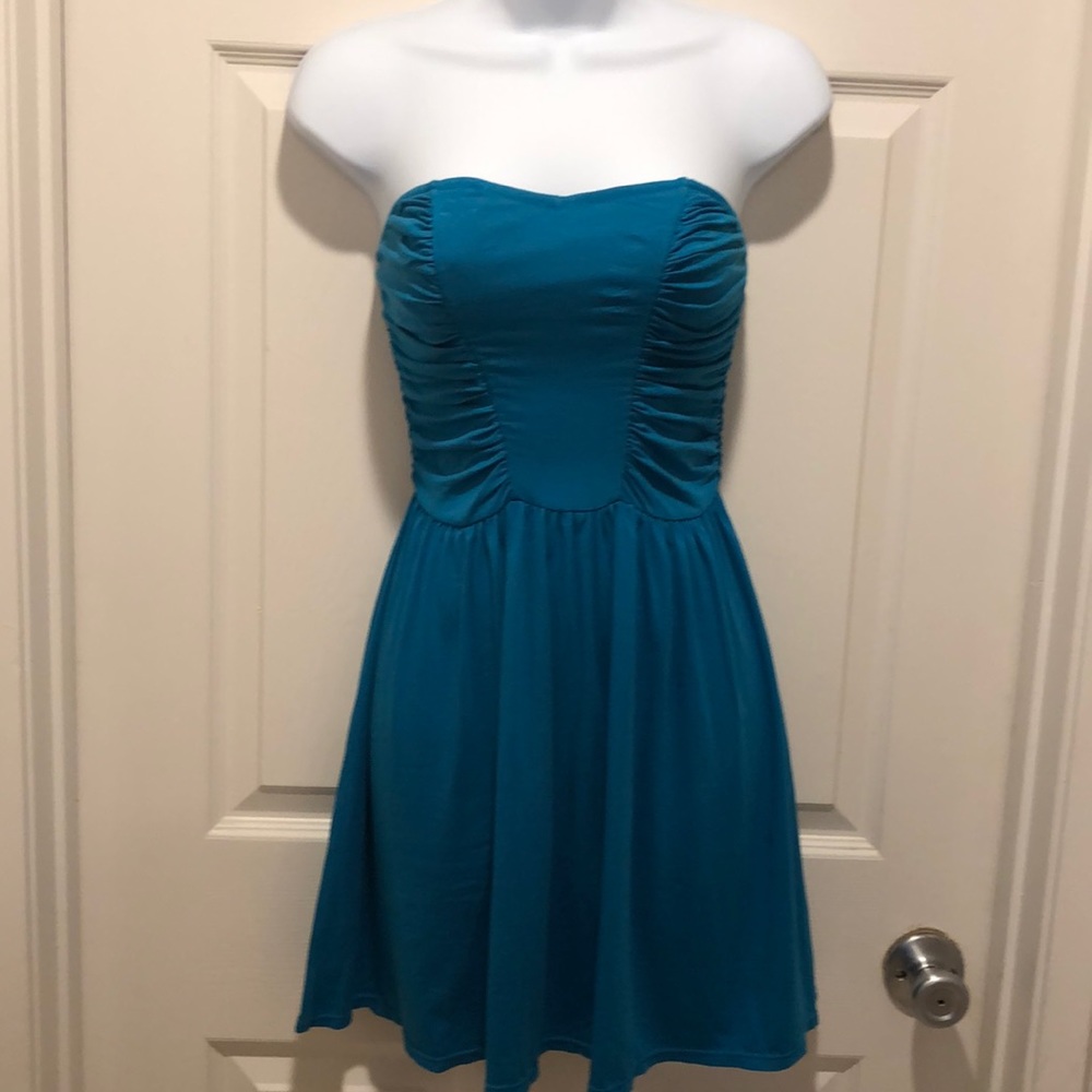 NWOT Victoria’s Secret strapless dress